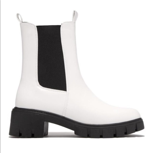 White Pull On Lug Sole Boots - Picture 3 of 8